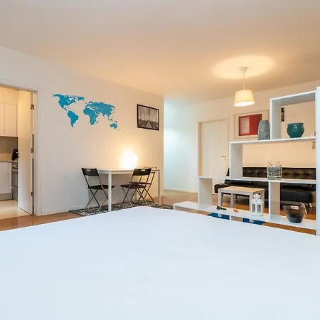 Appartement Warm And Bright Studio