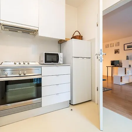 Appartement Warm And Bright Studio